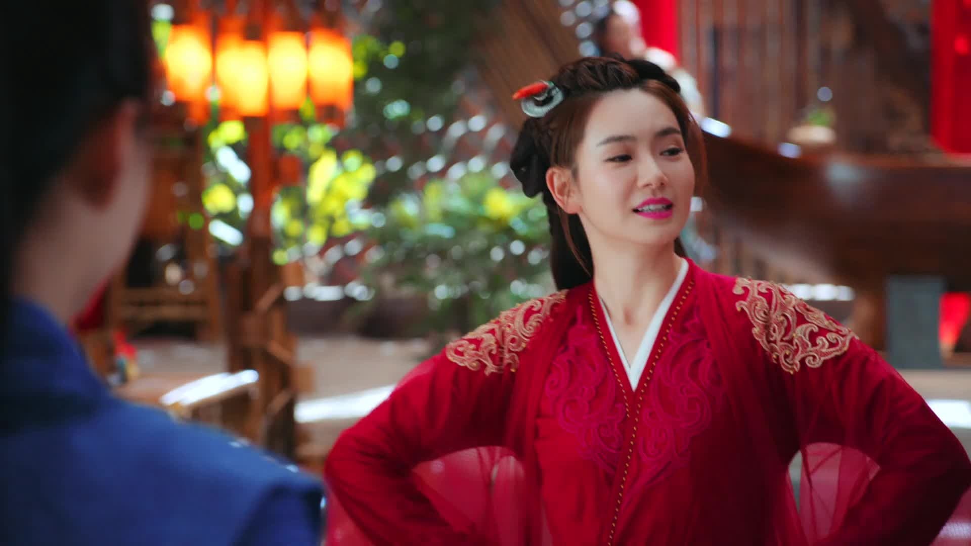 Tân Long Môn Khách Sạn 2025